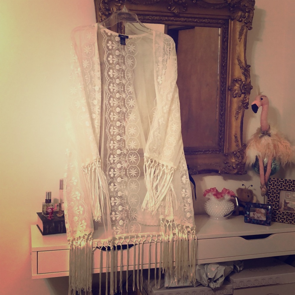 Lace kimono